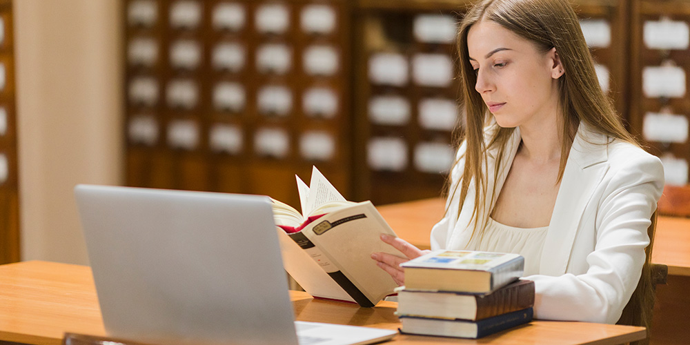 Bibliografii specializate